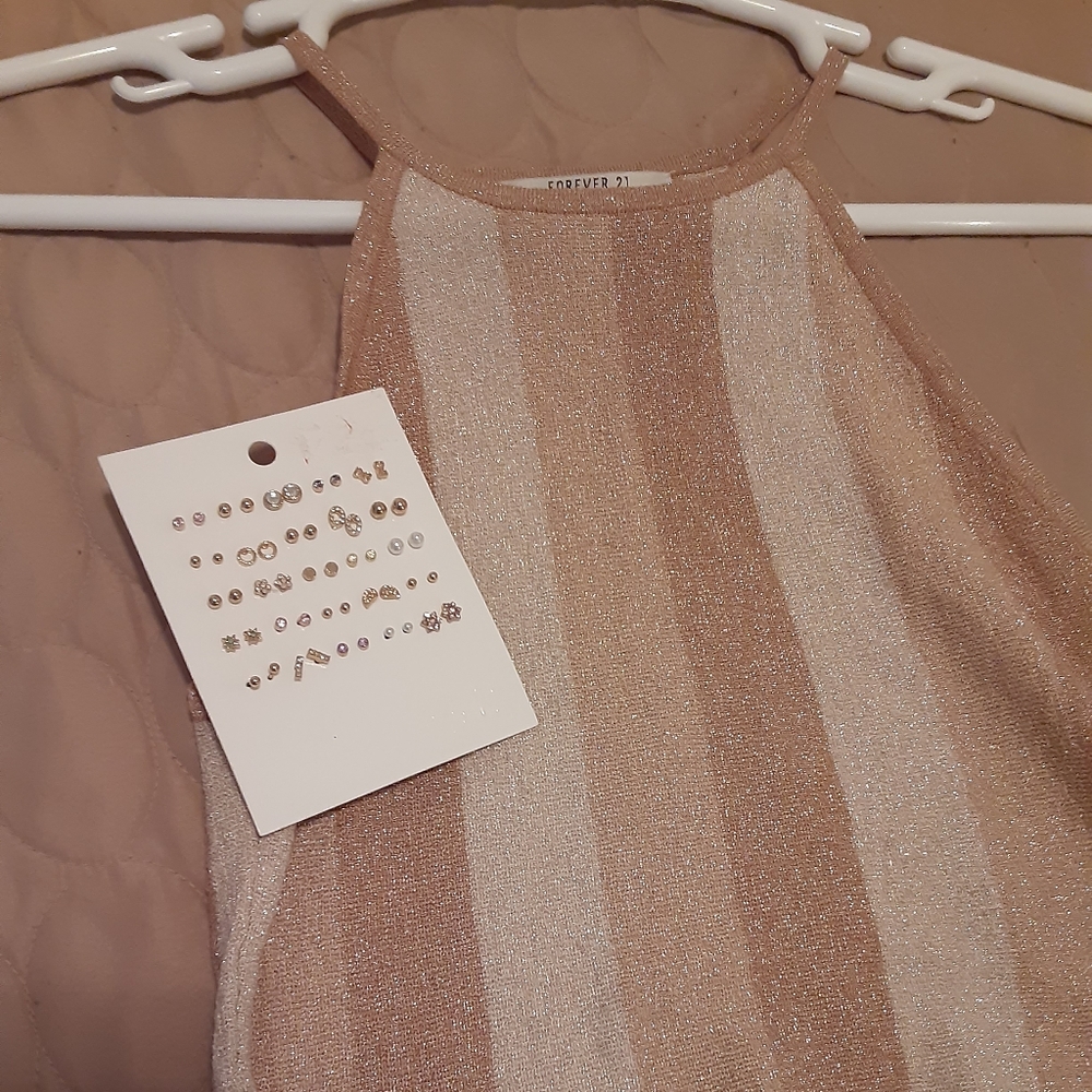 Gold crop top/earnings